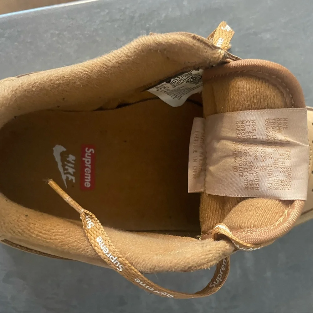 Nike Air Force 1 low SP Supreme! Worn twice!